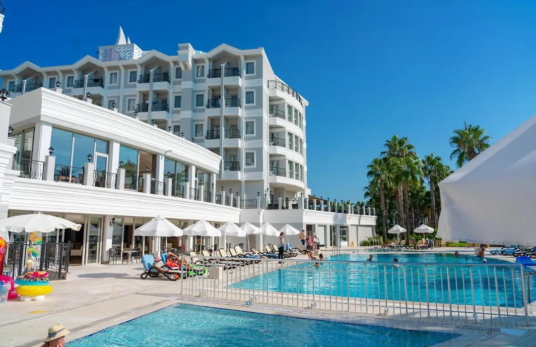 Royal Atlantis Beach-1