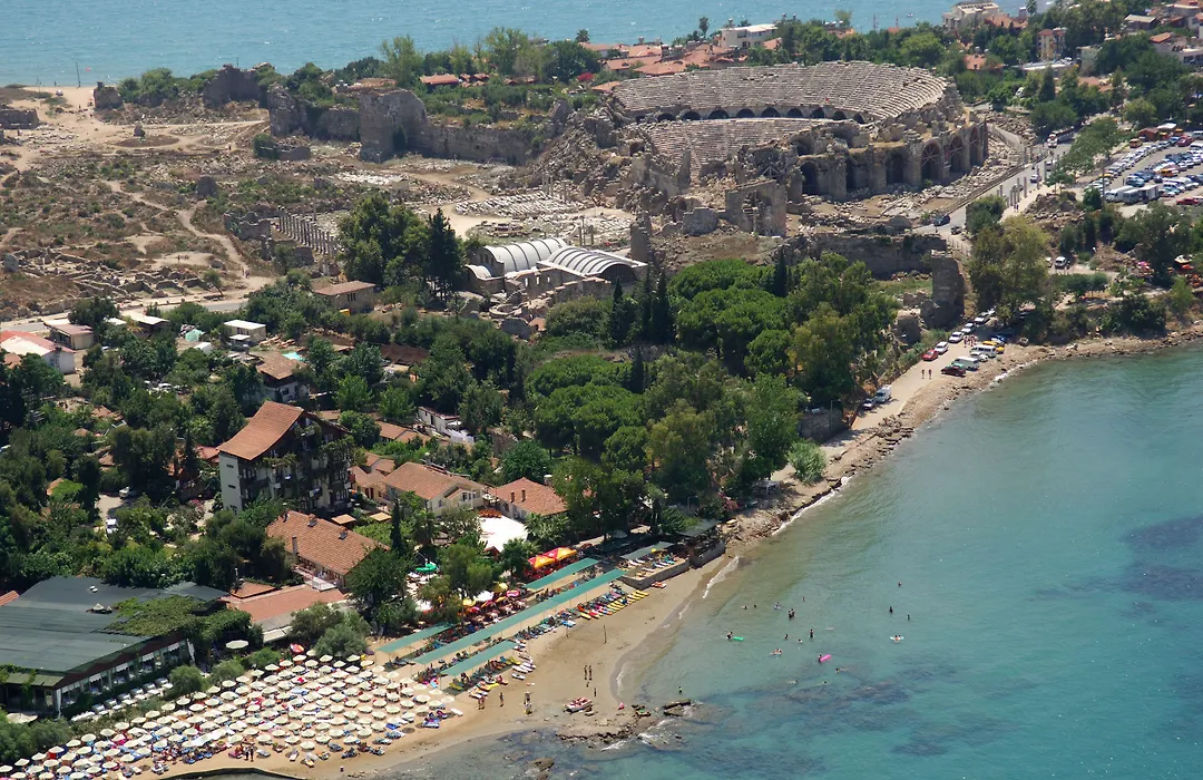 Leda Beach Hotel-1