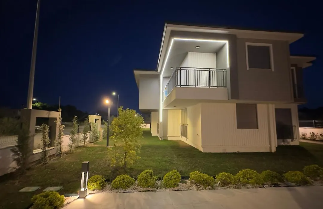 Nest Park Side-1