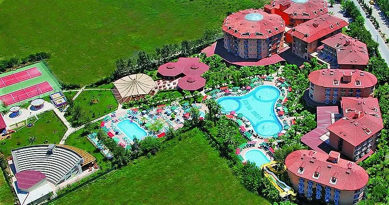 Larissa Stone Palace-1