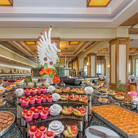 Royal Atlantis Spa & Resort-3