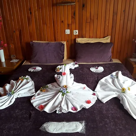 Antonios Motel-3