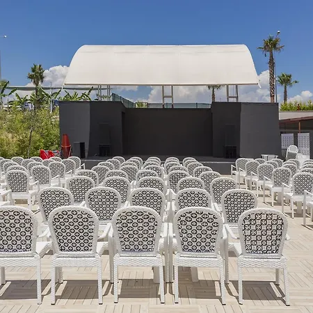 Glamour Resort & Spa-3