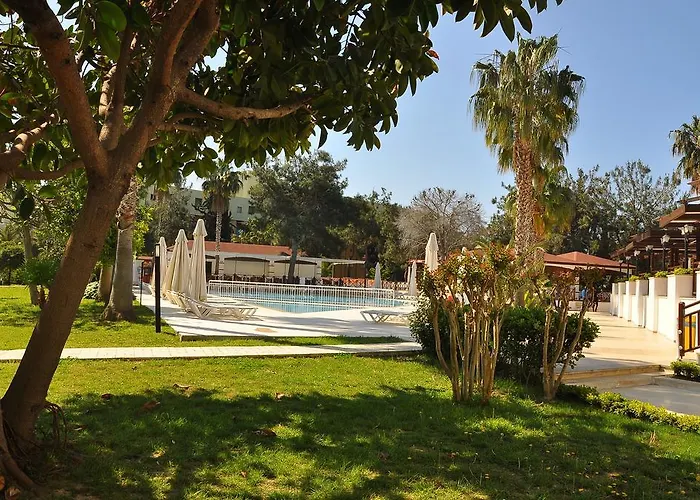 Side Ally Hotel