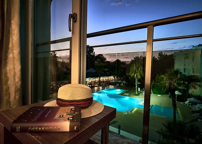 Maya Golf Hotel (Adults Only)