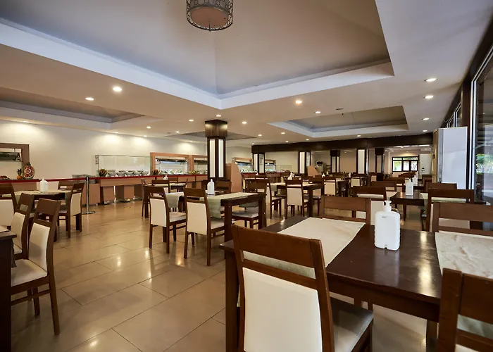 Maya Golf Hotel (Adults Only)