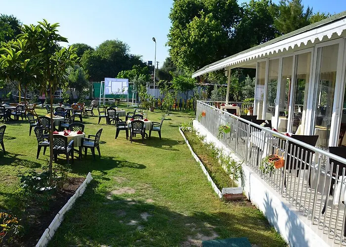 Elis Beach Hotel