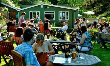 Beeses bar and tea Gardens bristol outdoor